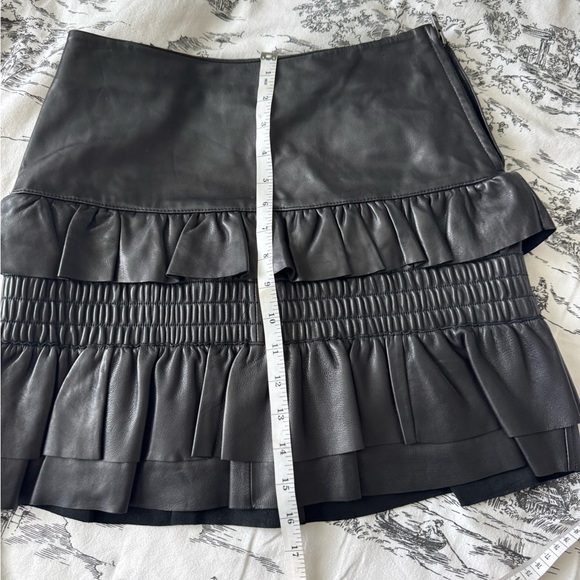 Maje Jupia Smocked Ruffled Mini Skirt soft lamb leather size 36 - Picture 10 of 11